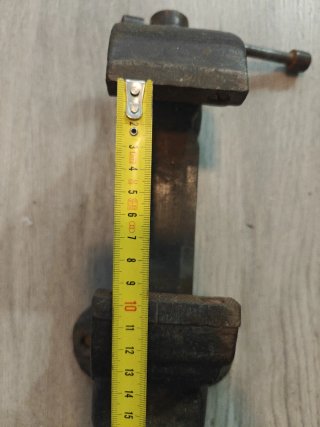 Tornillo de banco de hierro