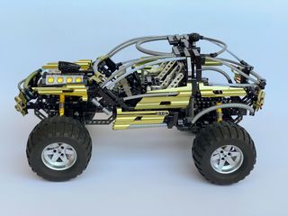 LEGO Technic 8466 4x4 Off Roader