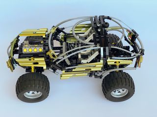 LEGO Technic 8466 4x4 Off Roader