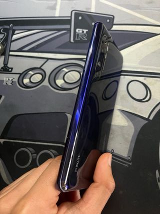 2 cellulari: Xiaomi Mi Note 10 Lite e Samsung A50