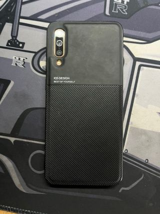 2 cellulari: Xiaomi Mi Note 10 Lite e Samsung A50