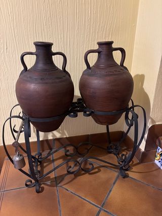 Cantarera Hierro Forjado con 2 Cántaros