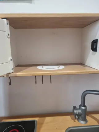 Cocina de madera IKEA para niños