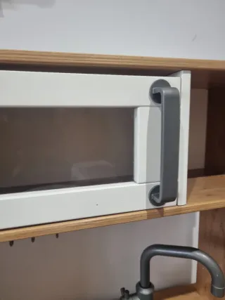 Cocina de madera IKEA para niños