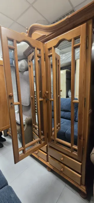 Armario pino 3 puertas