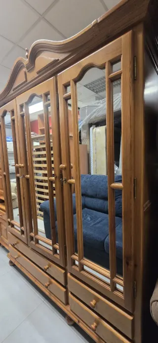 Armario pino 3 puertas