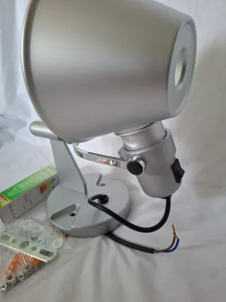 Lámpara de pared moderna con interruptor