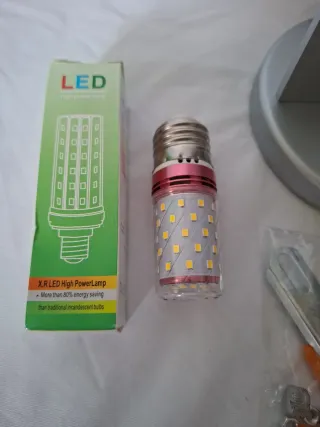 Lámpara de pared moderna con interruptor