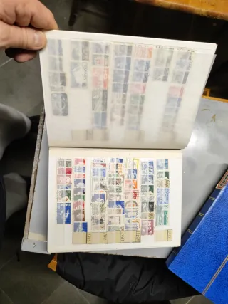 Francobolli Canada Volume 33