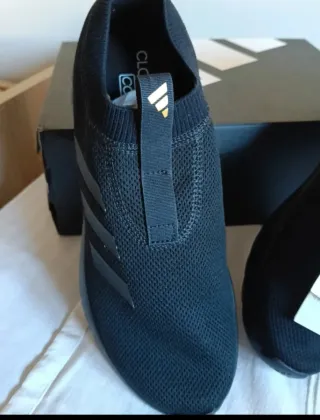 Zapatillas Adidas Negras sin cordones