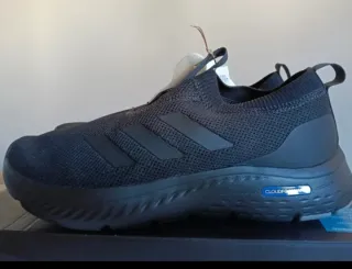 Zapatillas Adidas Negras sin cordones