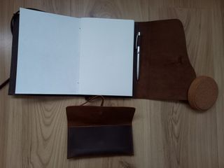 Funda cuero marrón y recambio A5 y estuche marrón