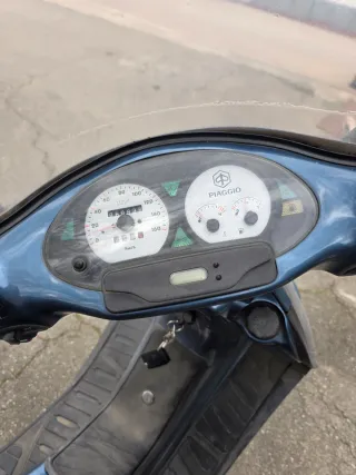 Moto Piaggio Hexagon 250 GT Azul