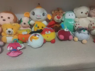 Lote de peluches variados