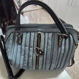 Bolso Negro y Azul