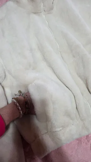 Chaqueta bomber beige pelito talla única sin estr