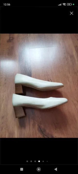 Zapatos de piel beige