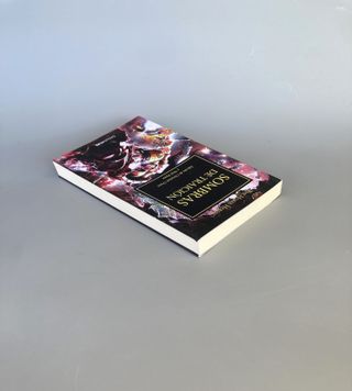 #730 Sombras de traición - Herejía de Horus 22