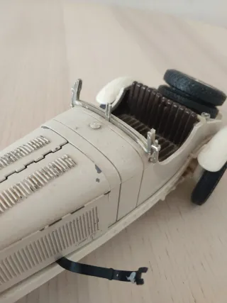 Burago Mercedes Benz SSK 1928 1/18