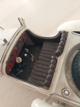 Burago Mercedes Benz SSK 1928 1/18