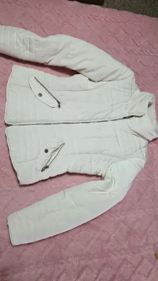 Chaqueta acolchada mujer blanca