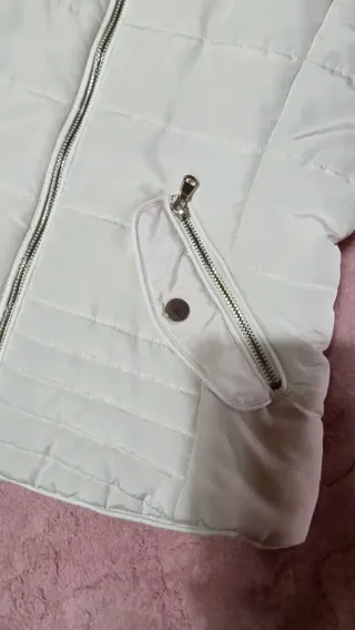 Chaqueta acolchada mujer blanca