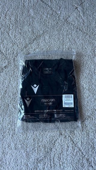 Camiseta Macron Térmica Talla M