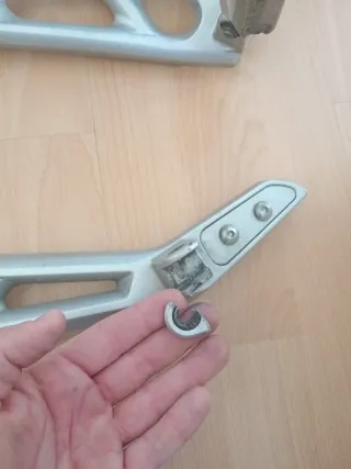 Estriberas y Soportes Moto (Reparar) Gsr 600