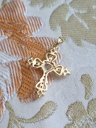 Colgante Cruz Dorada Niña Corazón
