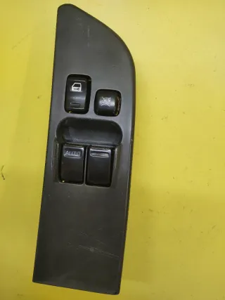 BOTONERA ELEVALUNAS NISSAN TERRANO II