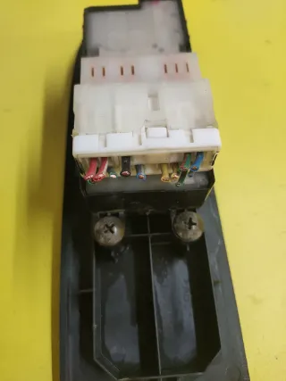 BOTONERA ELEVALUNAS NISSAN TERRANO II