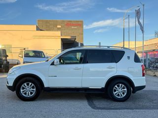 SsangYong Rexton / 7 plazas / 4x2 / 2014
