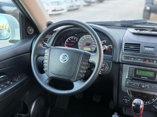 SsangYong Rexton / 7 plazas / 4x2 / 2014
