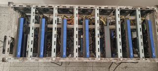 Rig Minería 14 GPU AMD W5700 Pro RX5700