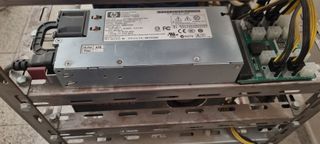 Rig Minería 14 GPU AMD W5700 Pro RX5700