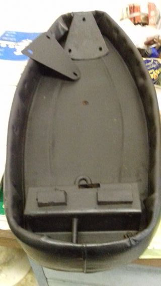 Vespa Sillin-Vintage Negro NUEVO de antiguo stock