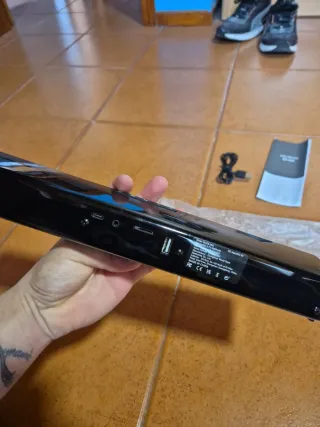 Barra de sonido negra