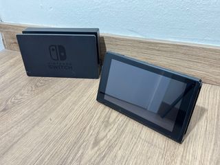 Nintendo Switch 2018 + Dock + MicroSD 256GB