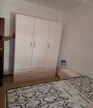 Armadi con 2, 3 e 4 ante in offerta