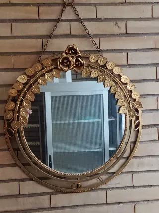 Espejo Vintage Dorado con Flores