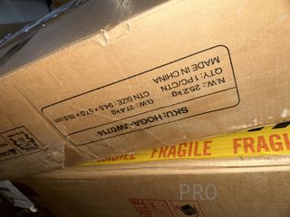 Mesa auxiliar cuadrada de madera