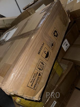 Mesa auxiliar cuadrada de madera