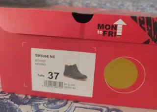 Zapato de seguridad o trabajo