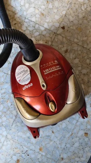 Aspirapolvere Ufesa