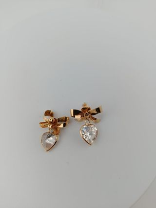 Pendientes lazo corazón