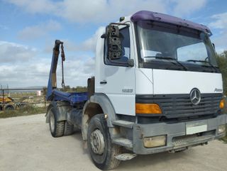 Camión Mercedes Atego