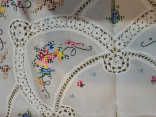 Centrotavola Ricamato Cotone Bianco