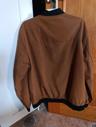 Cazadora entretiempo marrón