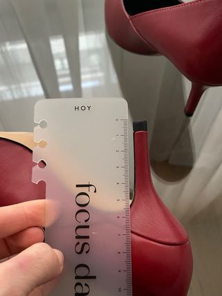 Zapatos tacón Zara rojos T38