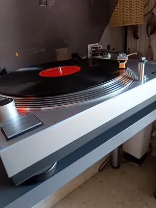 Giradiscos Akiyama DJ-2000 Argento